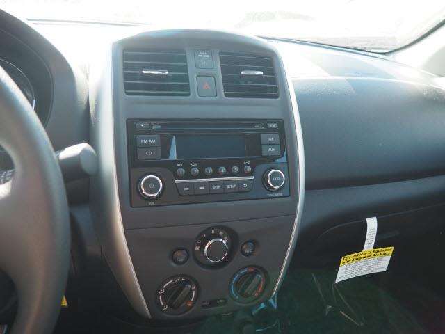 2017 Nissan Versa 1.6 SL 4dr Sedan